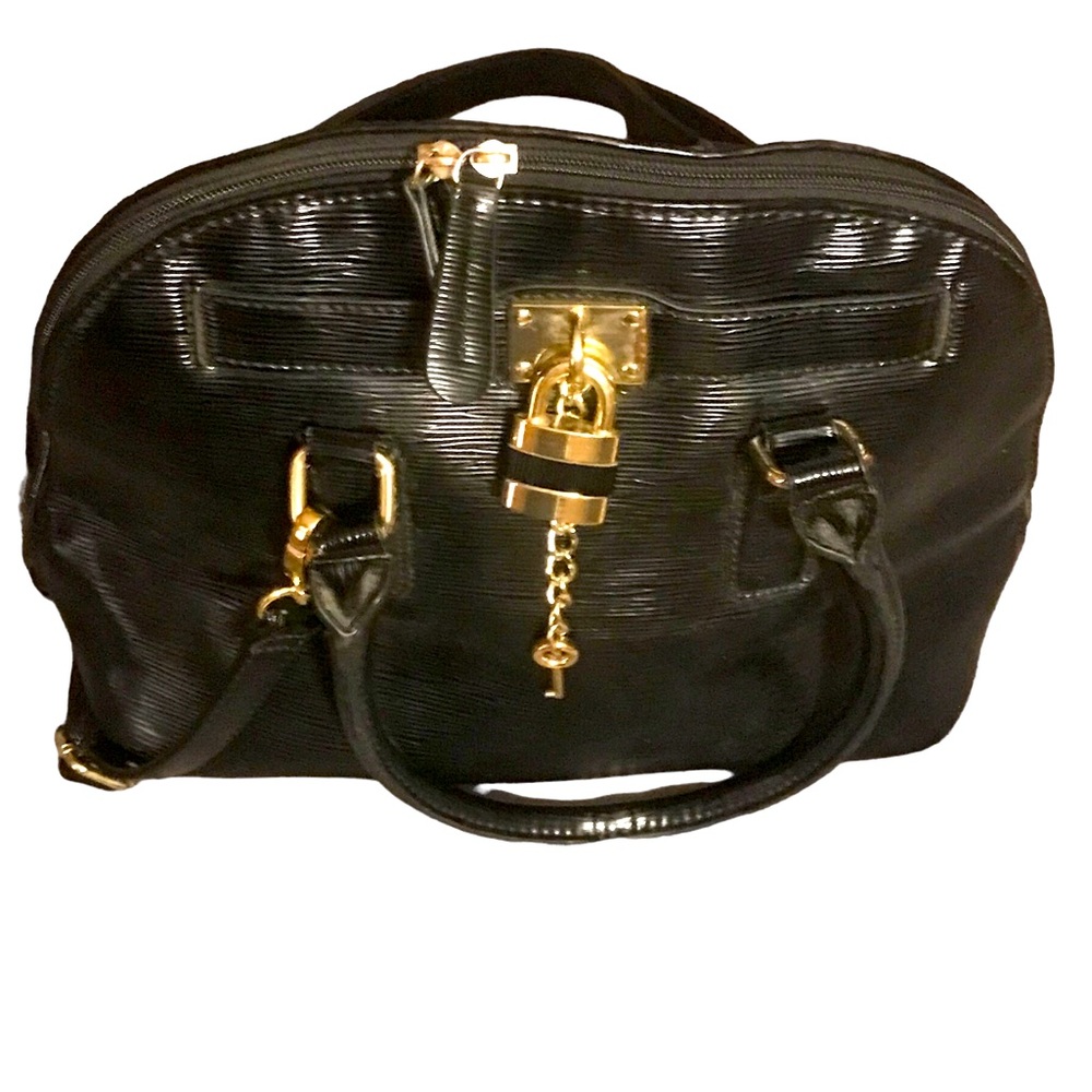 EUC Apt 9 Black Purse with Removable Shoulder Strap